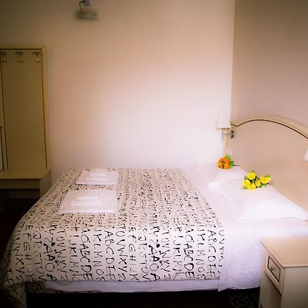 St. Peter Central Rooms B&B Roma Ngoại thất bức ảnh