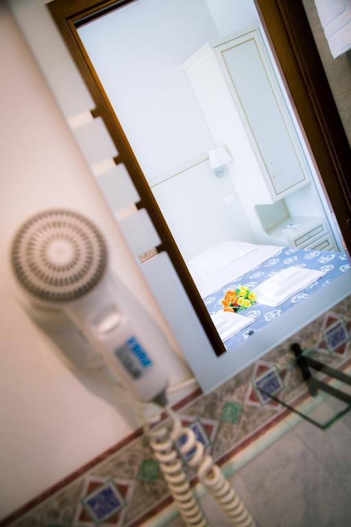 St. Peter Central Rooms B&B Roma Phòng bức ảnh
