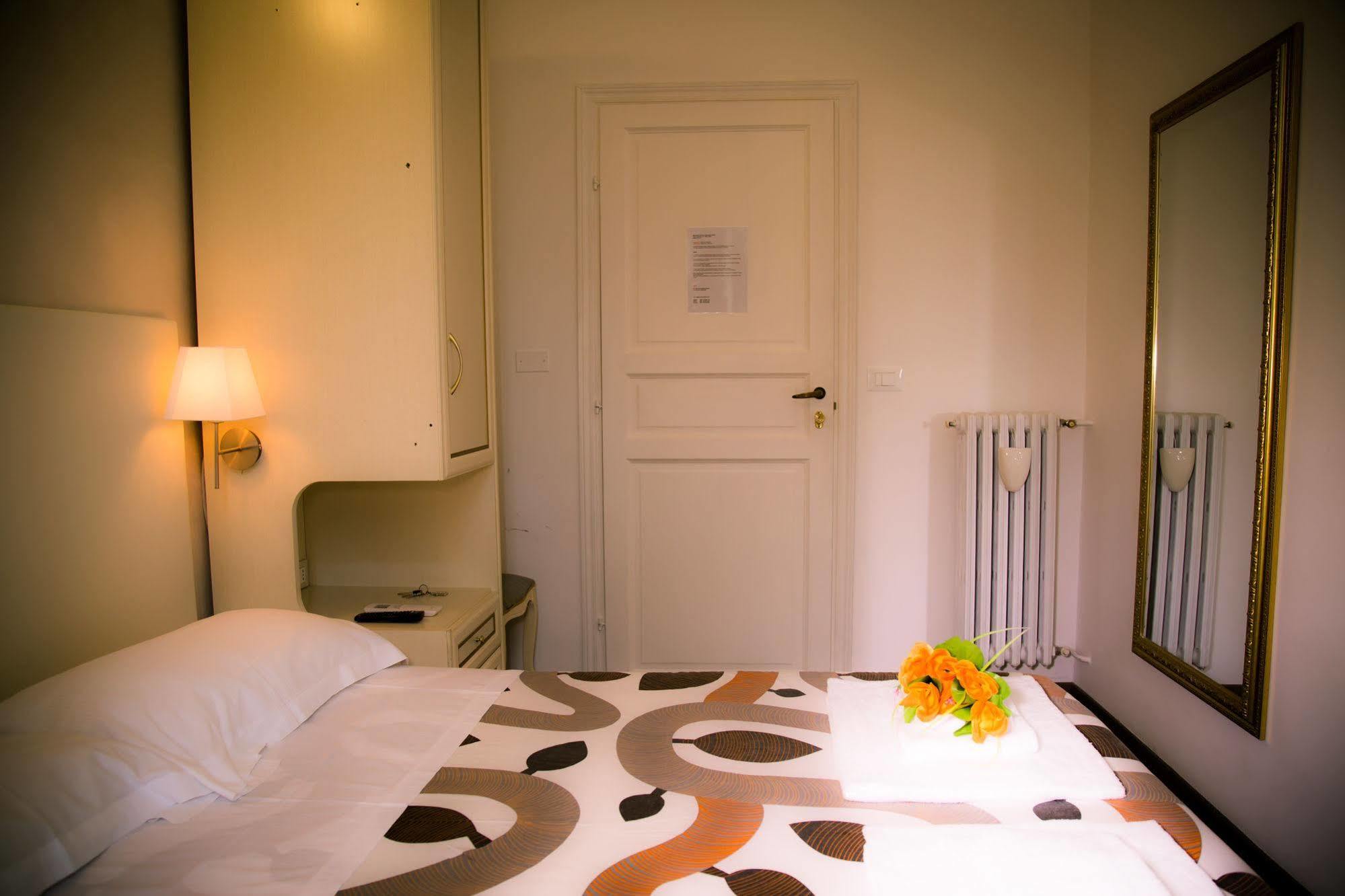 St. Peter Central Rooms B&B Roma Ngoại thất bức ảnh