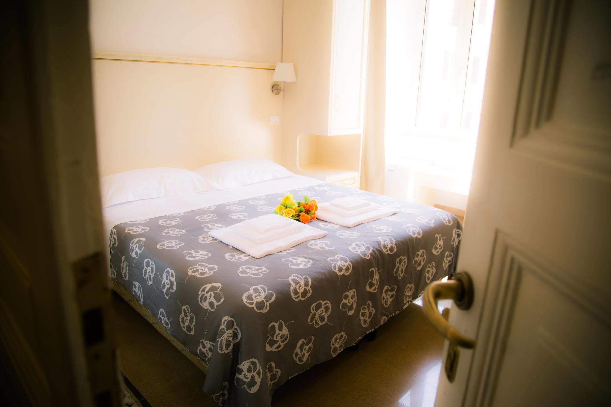 St. Peter Central Rooms B&B Roma Ngoại thất bức ảnh